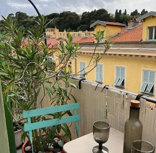 Charmant Deux Pieces Dans Le Quartier Du Port