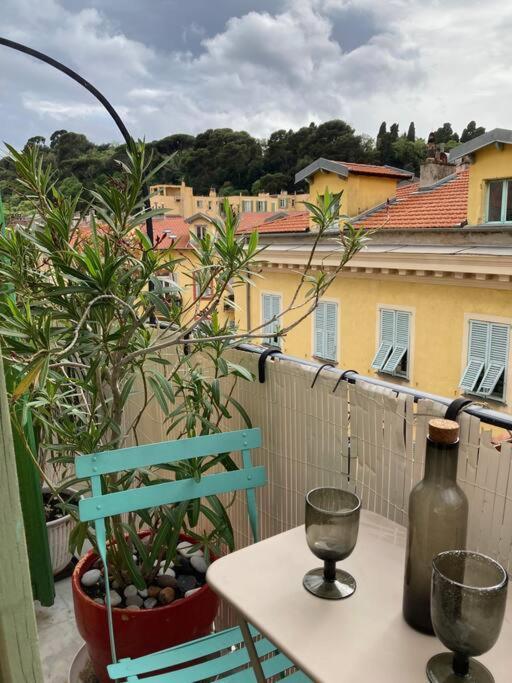 Appartamento Deux Pieces Dans Le Quartier Du Port