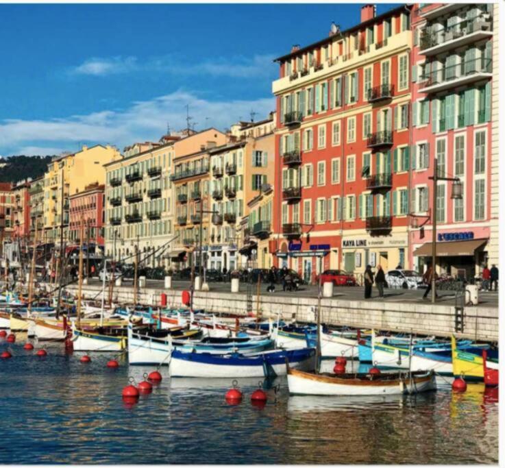 Appartamento Deux Pieces Dans Le Quartier Du Port