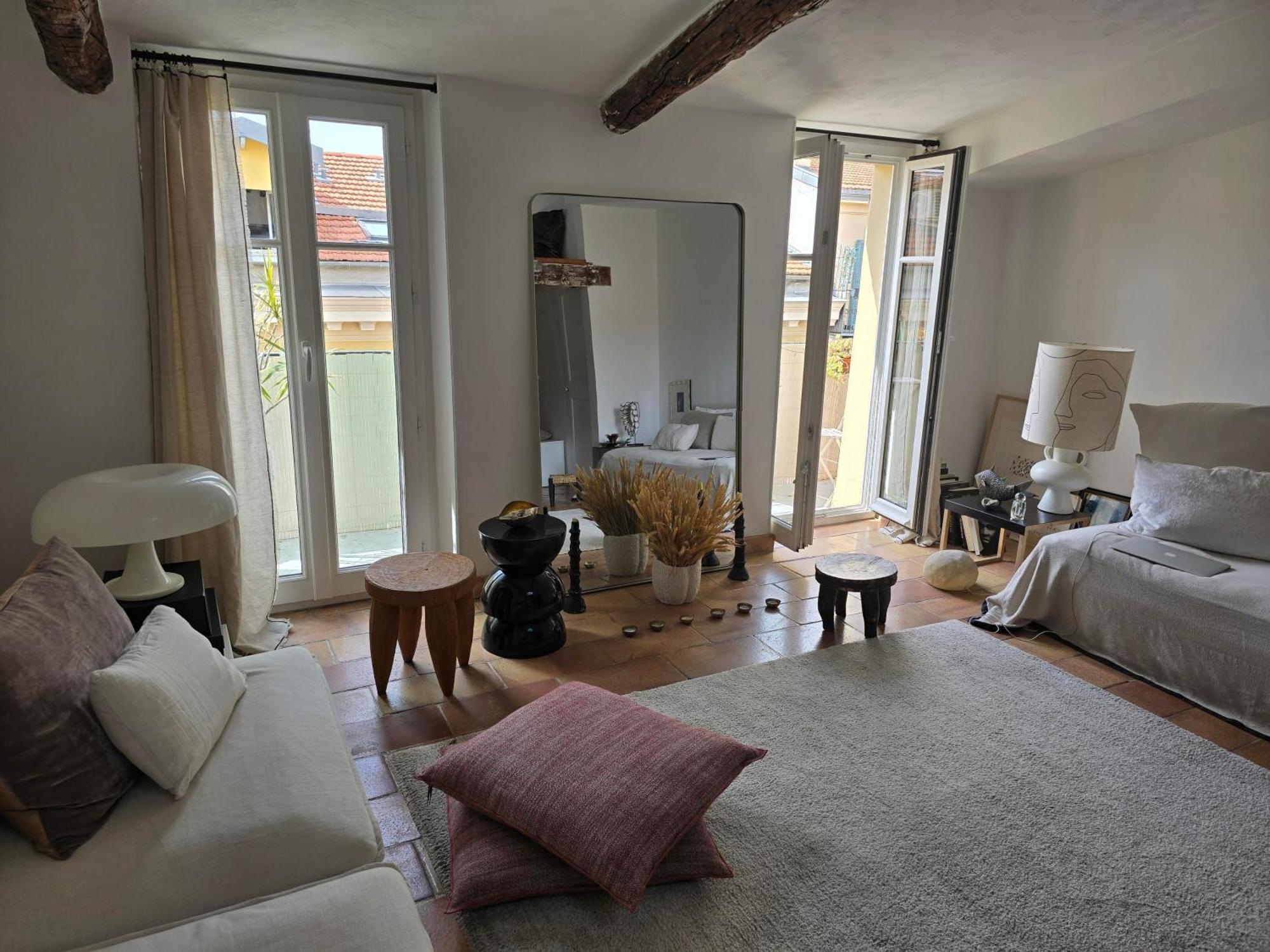 Appartamento Deux Pieces Dans Le Quartier Du Port